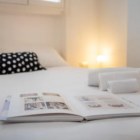 Apartment Vigliani 19 Milan